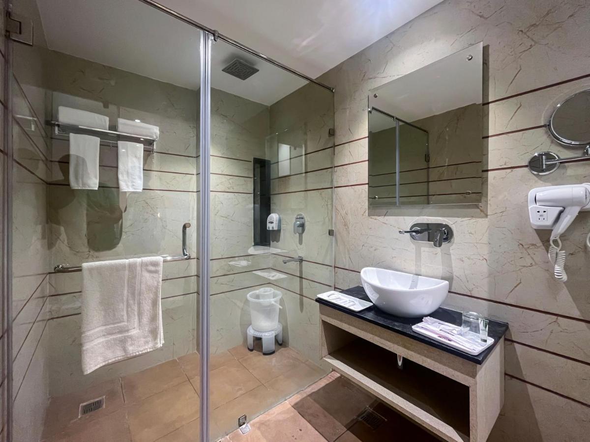 Hotel Classio Royale アムリトサル エクステリア 写真